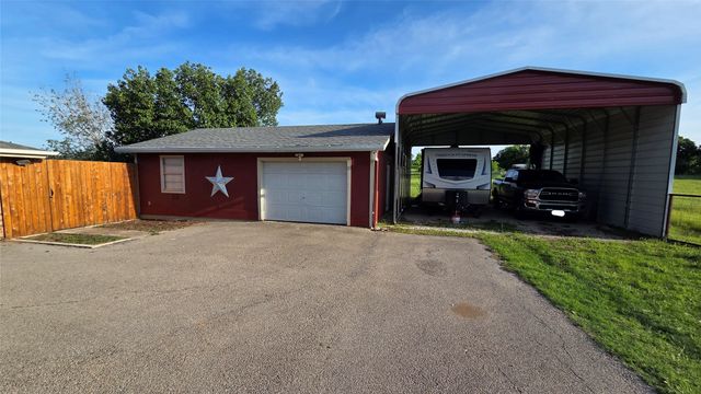 338 Travis Road, Decatur, TX 76234