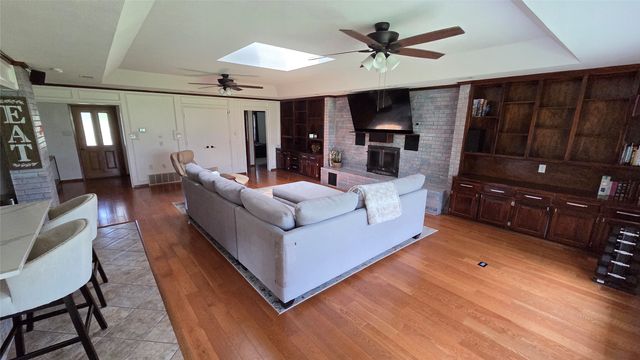 338 Travis Road, Decatur, TX 76234