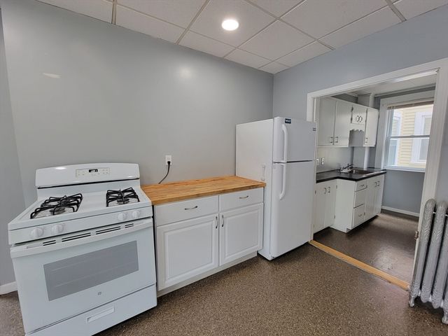 199 Wilder 1, Lowell, MA 01851