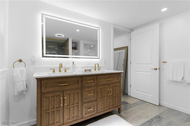 109 Avalon Avenue, Bedford, OH 44146