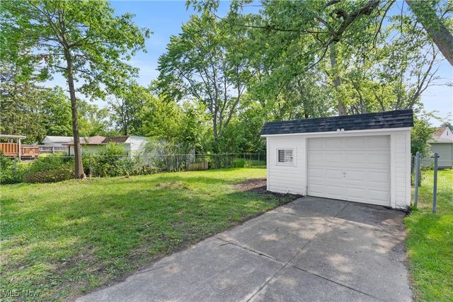 109 Avalon Avenue, Bedford, OH 44146