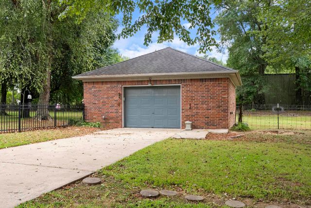 157 S Broadview, Greenbrier, AR 72058