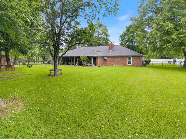 157 S Broadview, Greenbrier, AR 72058