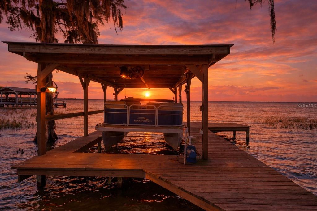 709 LAKESHORE DRIVE, Eustis, FL 32726