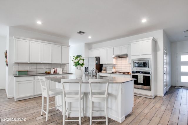 12746 E Giada Drive, Vail, AZ 85641