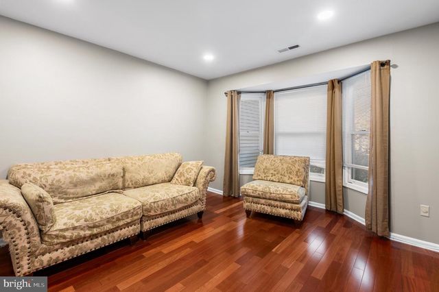 6 KANON CT, Newtown, PA 18940