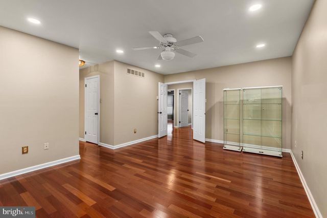 6 KANON CT, Newtown, PA 18940