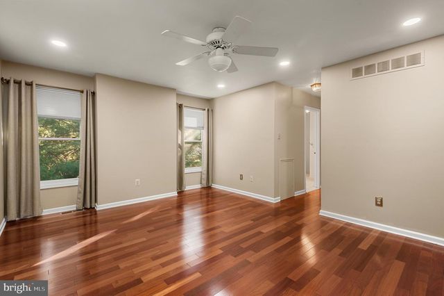 6 KANON CT, Newtown, PA 18940