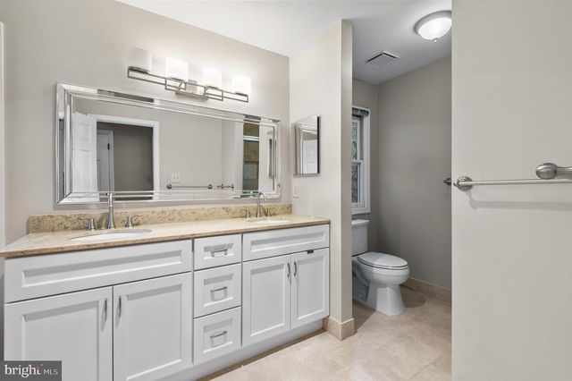 6 KANON CT, Newtown, PA 18940