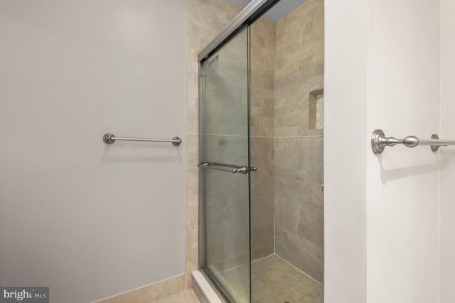 6 KANON CT, Newtown, PA 18940