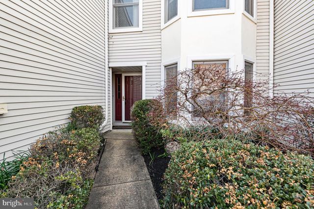 6 KANON CT, Newtown, PA 18940