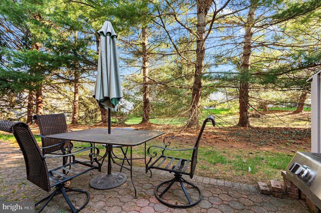 6 KANON CT, Newtown, PA 18940