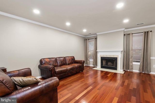 6 KANON CT, Newtown, PA 18940