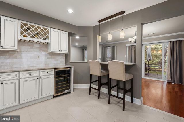 6 KANON CT, Newtown, PA 18940