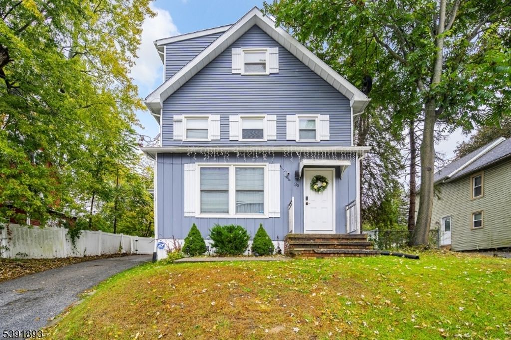 30 Vernon Ave, Hamburg Boro, NJ 07419