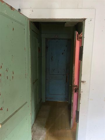 908 N Vogelsang Ave, Cameron, TX 76520