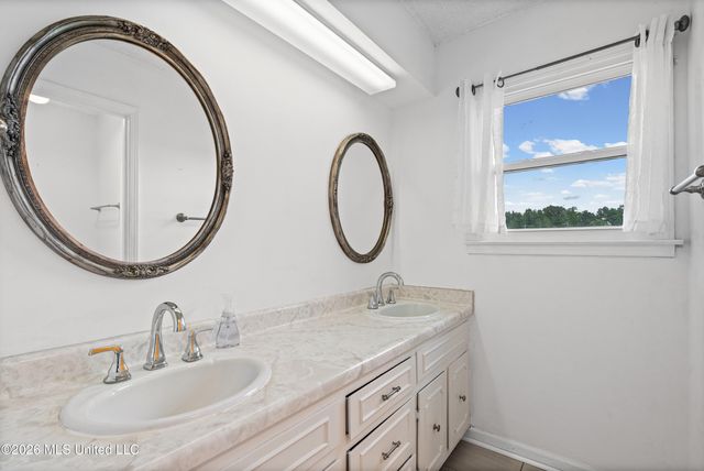 123 S Malone Road, Hernando, MS 38632