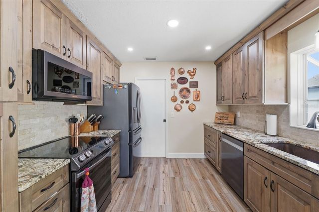 12721 CARTE DRIVE, Tampa, FL 33618