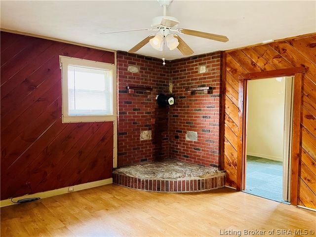 707 Georgian Avenue, Sellersburg, IN 47172