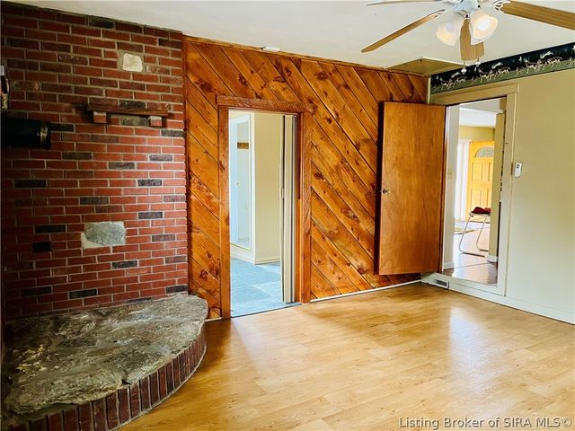 707 Georgian Avenue, Sellersburg, IN 47172