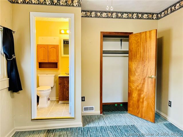 707 Georgian Avenue, Sellersburg, IN 47172