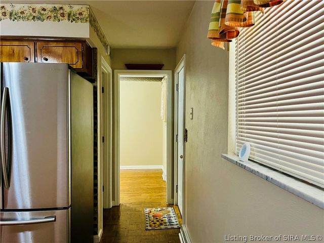 707 Georgian Avenue, Sellersburg, IN 47172