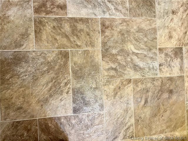 707 Georgian Avenue, Sellersburg, IN 47172