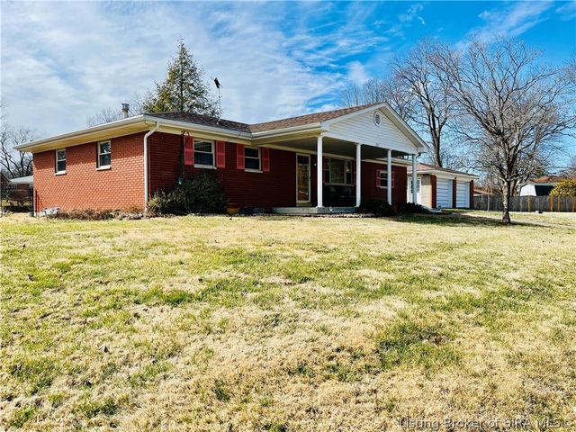 707 Georgian Avenue, Sellersburg, IN 47172