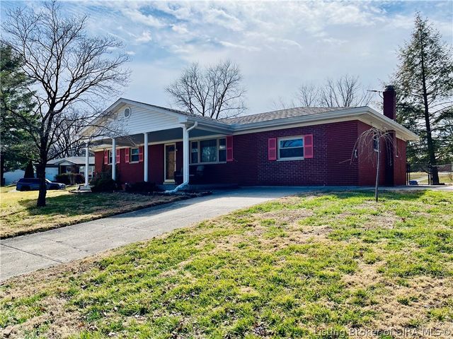 707 Georgian Avenue, Sellersburg, IN 47172