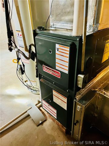 707 Georgian Avenue, Sellersburg, IN 47172