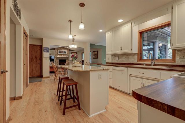 3401 N RANKIN STREET, Appleton, WI 54911