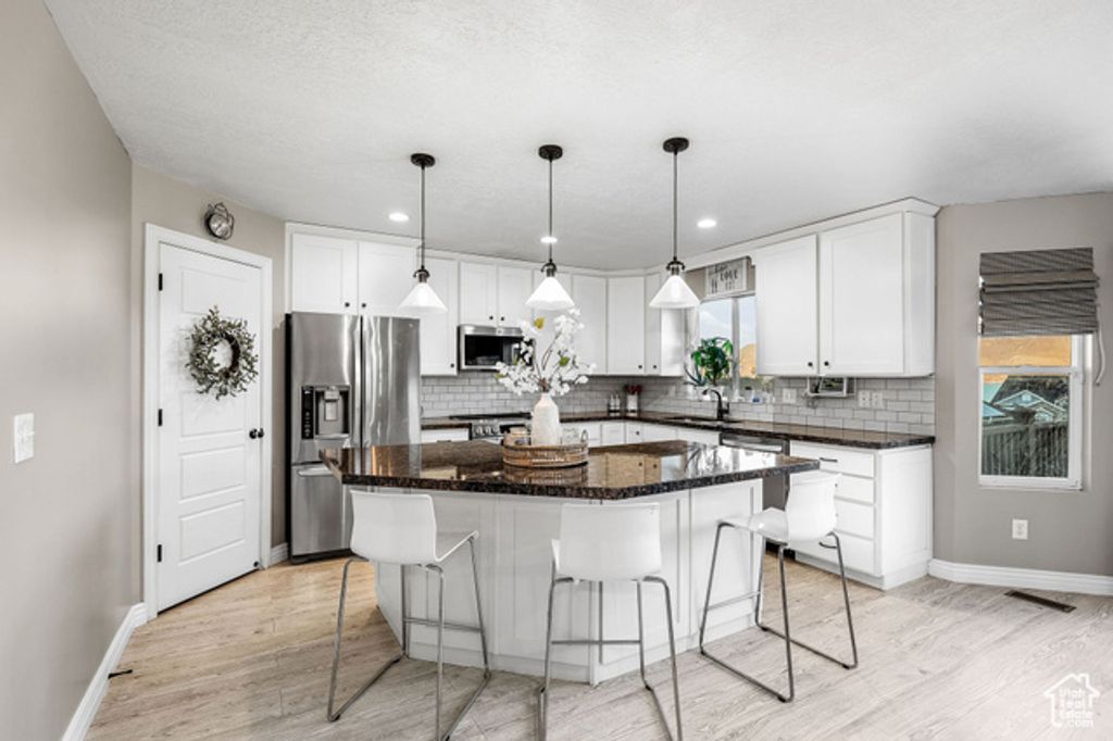 Image 13 of property listing at 2844 S ISLAND FOX LN, Saratoga Springs, UT 84045