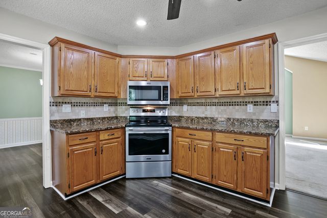 1826 Penrose Court, Powder Springs, GA 30127