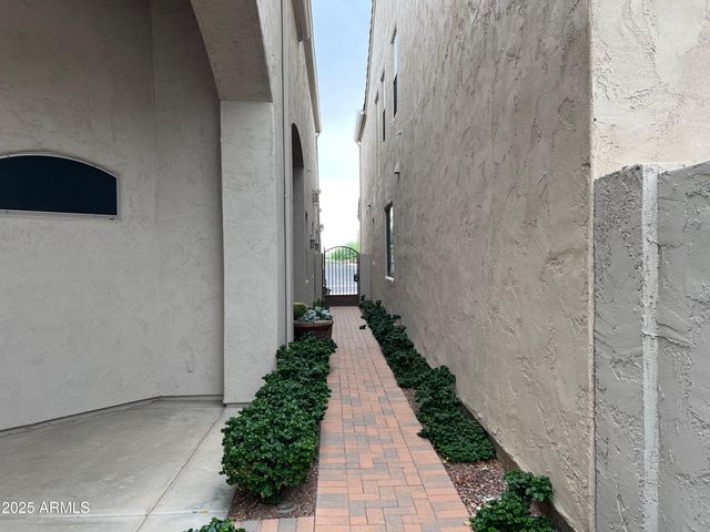 8131 N 13TH Way, Phoenix, AZ 85020