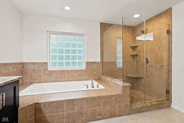 6084 Clearview Drive, Carmel, IN 46033