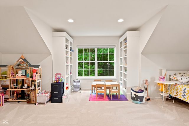 6084 Clearview Drive, Carmel, IN 46033