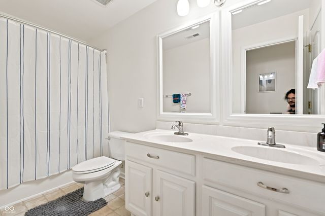 6084 Clearview Drive, Carmel, IN 46033