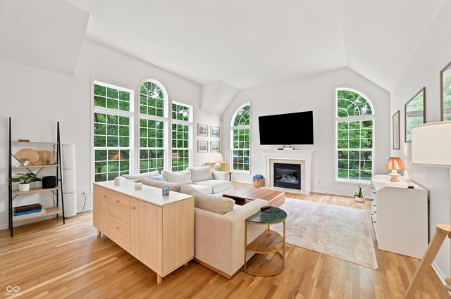6084 Clearview Drive, Carmel, IN 46033