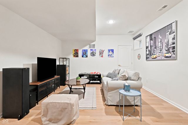 6084 Clearview Drive, Carmel, IN 46033