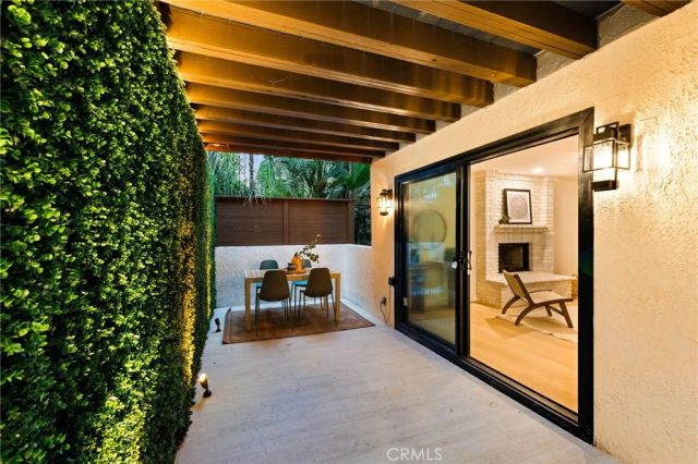 2441 Lyric Avenue, Los Angeles, CA 90027
