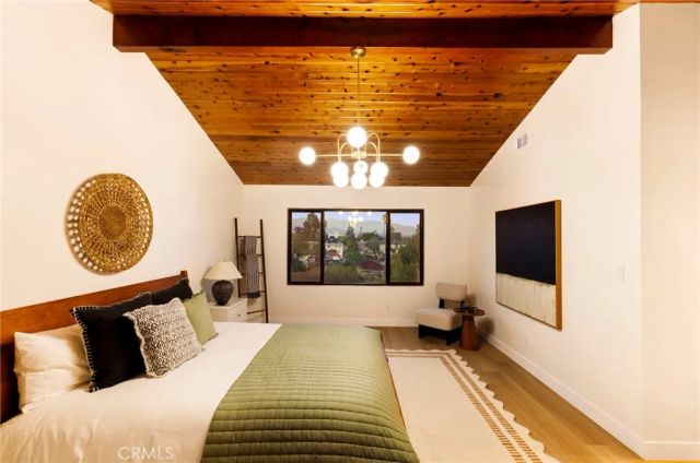 2441 Lyric Avenue, Los Angeles, CA 90027