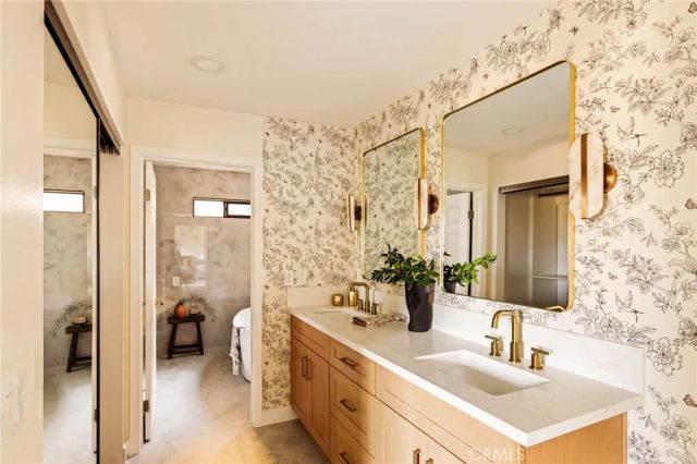 2441 Lyric Avenue, Los Angeles, CA 90027