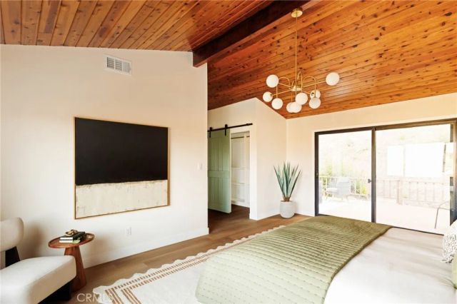 2441 Lyric Avenue, Los Angeles, CA 90027