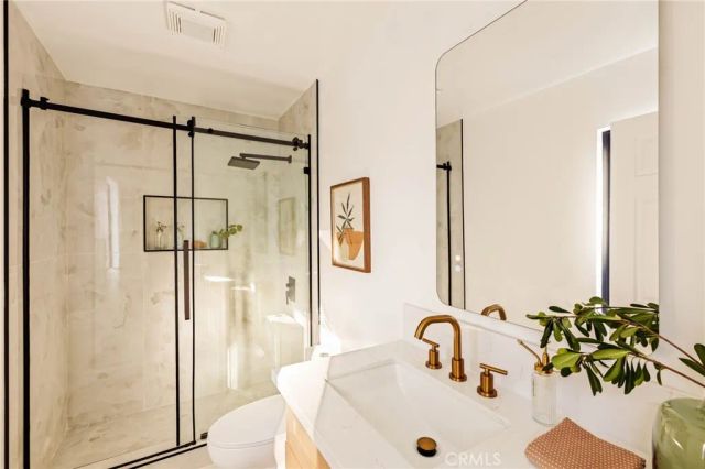 2441 Lyric Avenue, Los Angeles, CA 90027