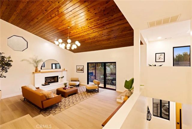 2441 Lyric Avenue, Los Angeles, CA 90027