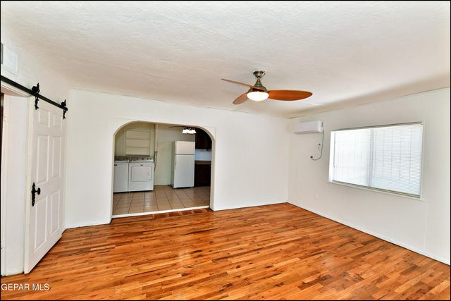 121 GEORGE ORR Road, El Paso, TX 79915