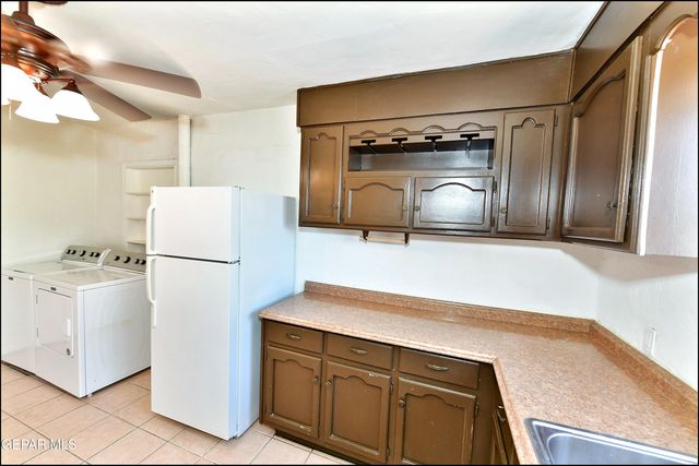 121 GEORGE ORR Road, El Paso, TX 79915