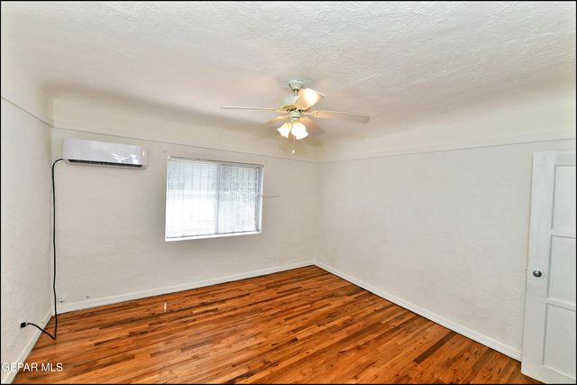 121 GEORGE ORR Road, El Paso, TX 79915