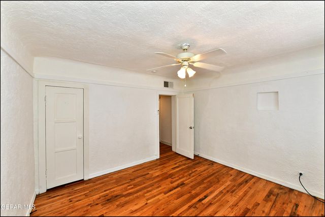 121 GEORGE ORR Road, El Paso, TX 79915