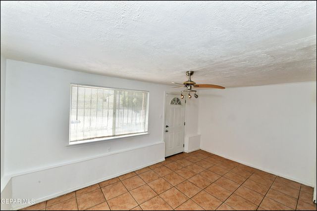 121 GEORGE ORR Road, El Paso, TX 79915